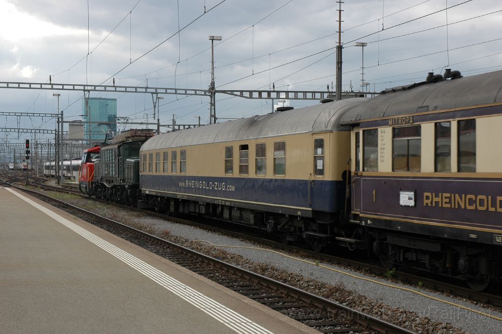 3610-0026-200615.jpg - SBB-CFF Ee 922.018-7 + ÖBB 1020.042-6 / Zürich HB 20.6.2015