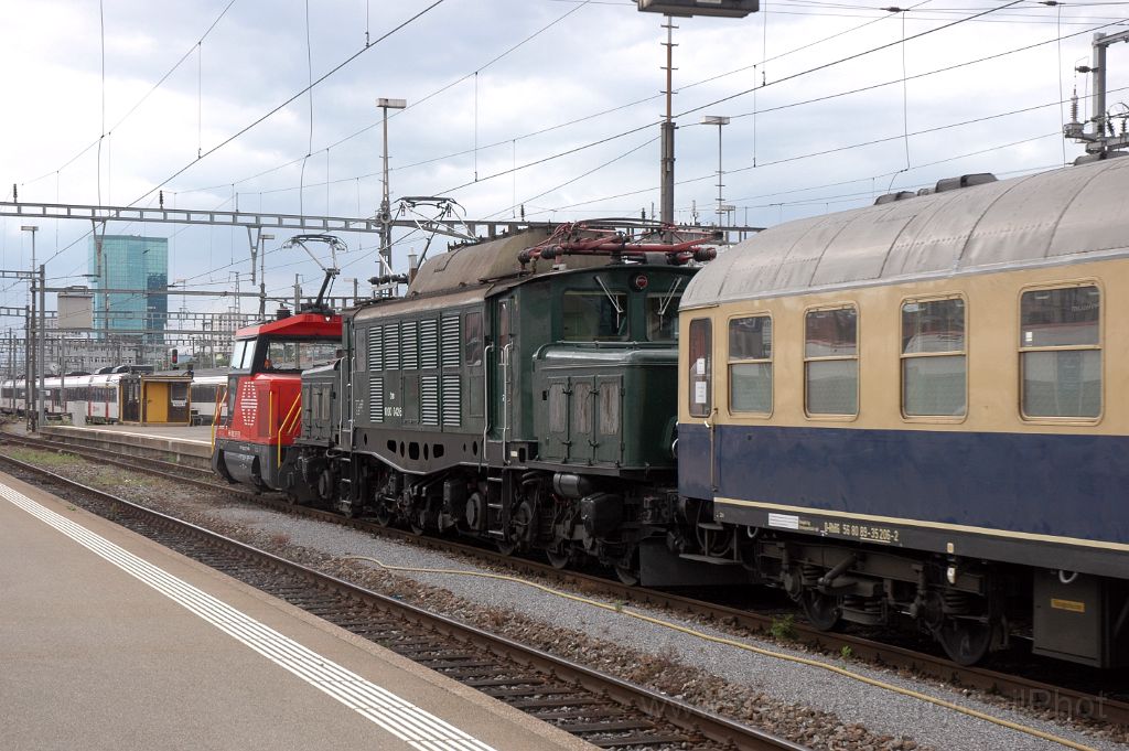 3610-0030-200615.jpg - SBB-CFF Ee 922.018-7 + ÖBB 1020.042-6 / Zürich HB 20.6.2015