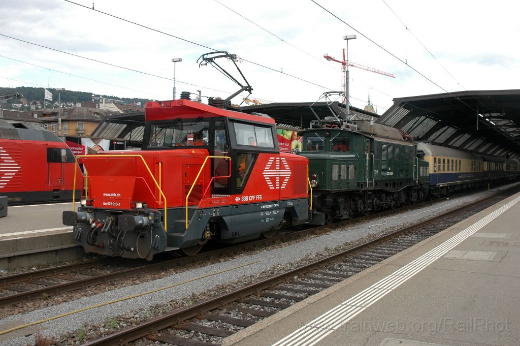 3610-0038-200615.jpg - SBB-CFF Ee 922.018-7 + ÖBB 1020.042-6 / Zürich HB 20.6.2015