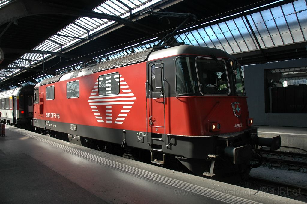 3614-0016-240615.jpg - SBB-CFF Re 420.222-2 / Zürich HB 24.6.2015
