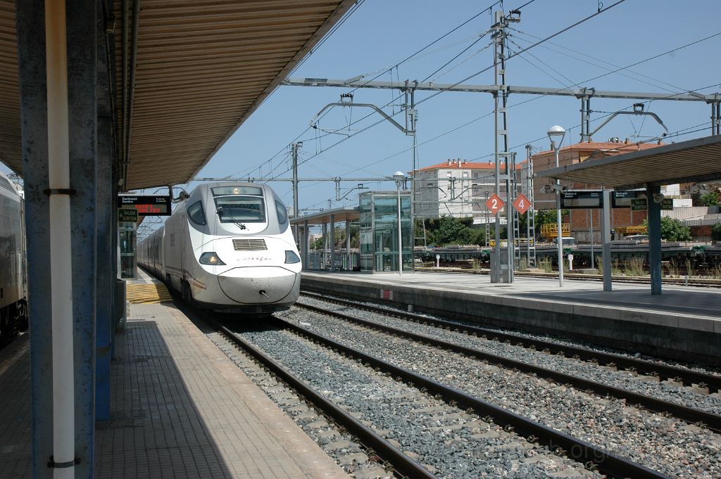 3632-0009-030715.jpg - Renfe 130.008-6 / Sant Vicenç de Calders 3.7.2015