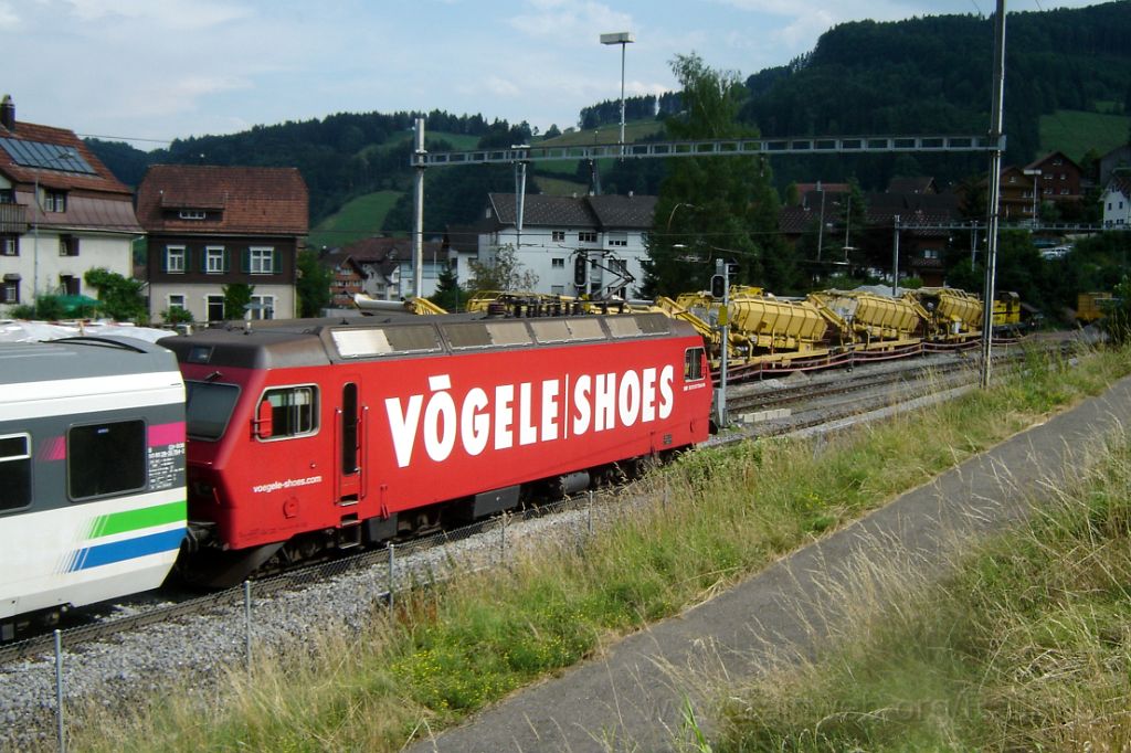 3640-0005-190715.jpg - SOB Re 456.094-2 "Herisau" / Brunnadern-Neckertal 19.7.2015
