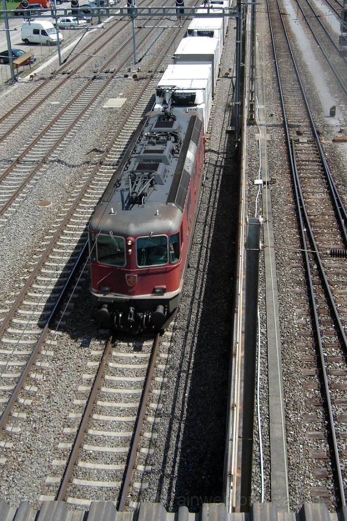 DSC07042.JPG - SBB-CFF Re 4/4" 11173 / Zürich-Mülligen 30.7.2015