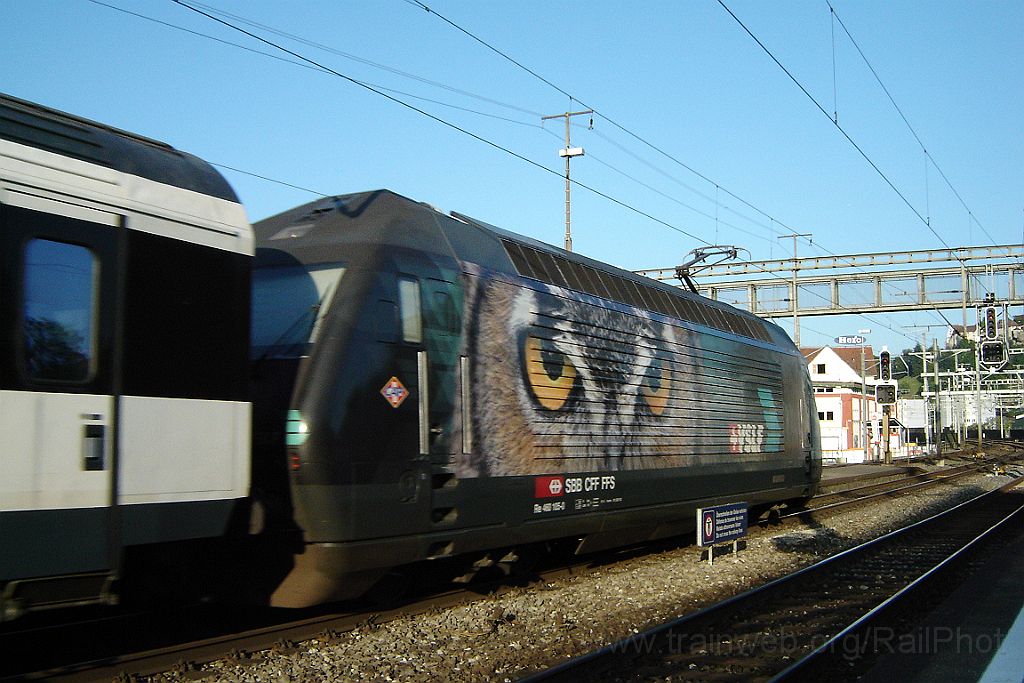 3647-0008-070815.jpg - SBB-CFF Re 460.105-0 "Fürstenland" / Lenzburg 7.8.2015
