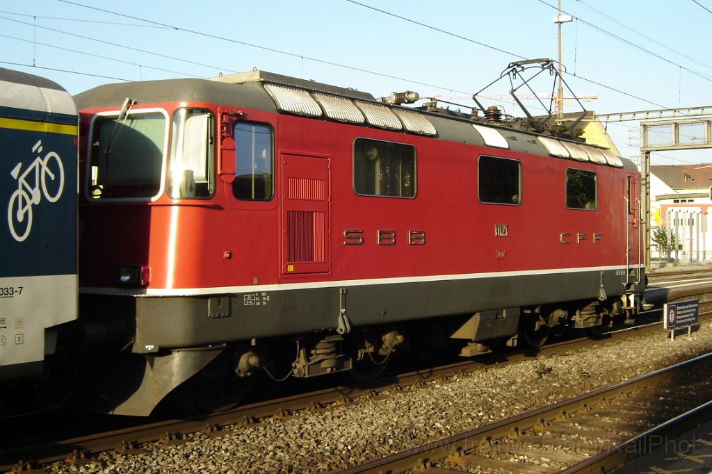 3647-0024-070815.jpg - SBB-CFF Re 4/4'' 11121 / Lenzburg 7.8.2015