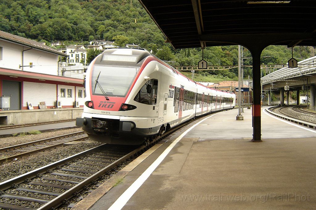 3649-0011-150815.jpg - SBB-CFF RABe 524.015 / Melide 15.8.2015