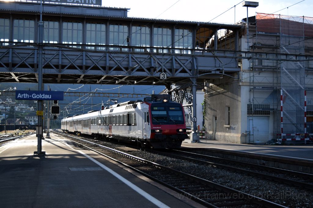 3657-0026-270815.jpg - SBB-CFF RBDe 560.210-7 / Arth-Goldau 27.8.2015