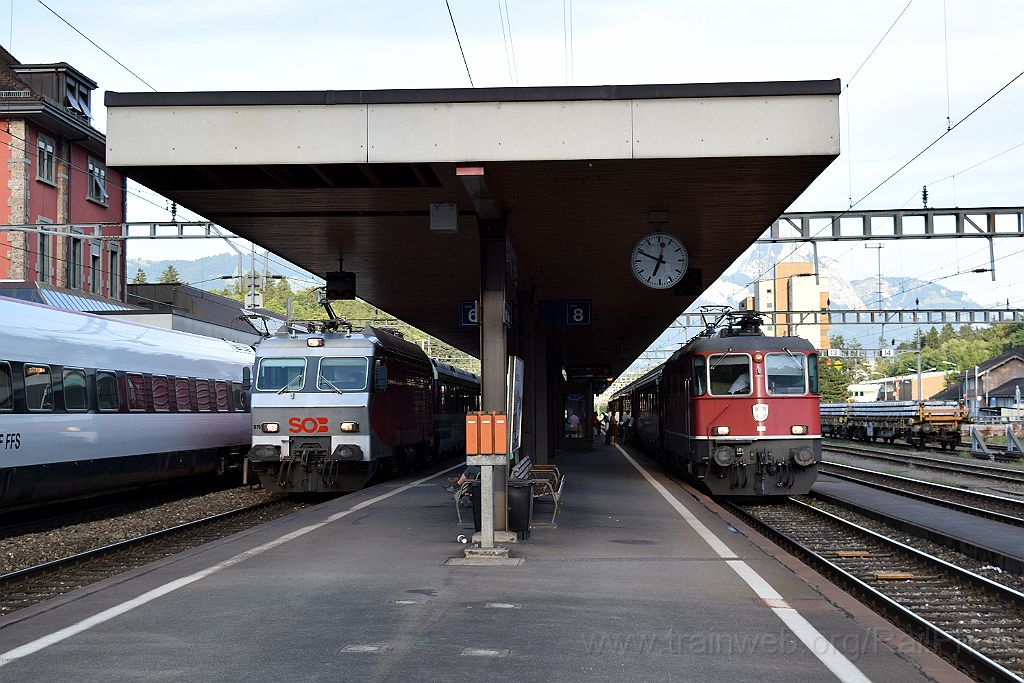 3658-0003-270815.jpg - SOB Re 446.015-0 + SBB-CFF Re 4/4'' 11158 / Arth-Goldau 27.8.2015