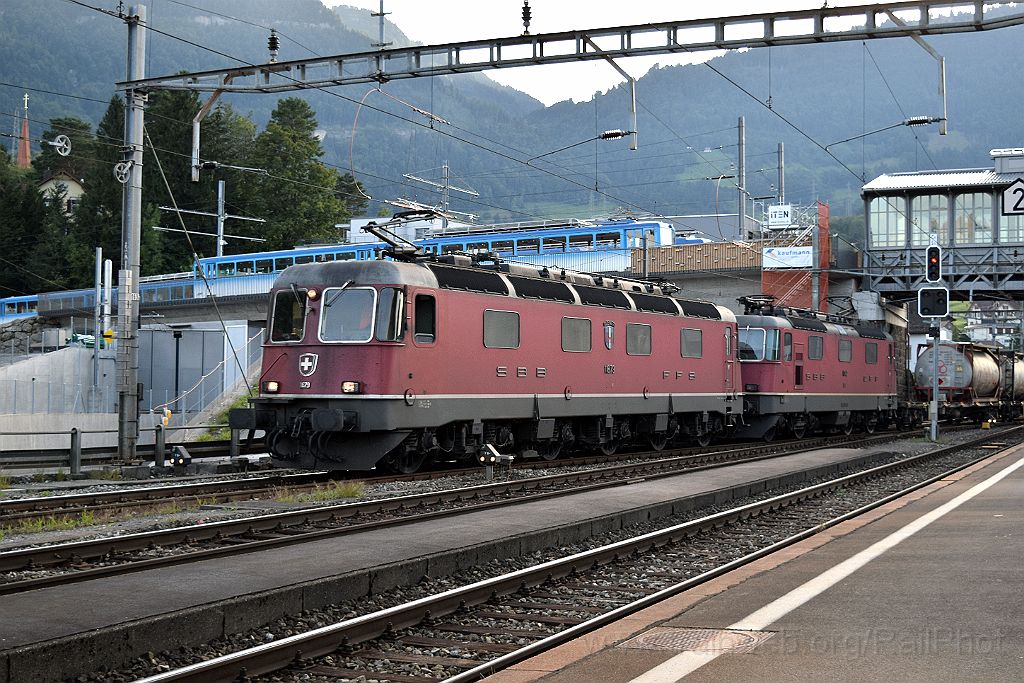 3658-0030-270815.jpg - SBB-CFF Re 6/6 11679 "Cadenazzo" + Re 4/4'' 11342 / Arth-Goldau 27.8.2015