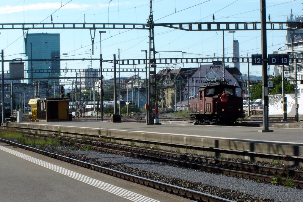 3661-0028-280815.jpg - SBB-CFF Ee 3/3 16406 / Zürich HB 28.8.2015