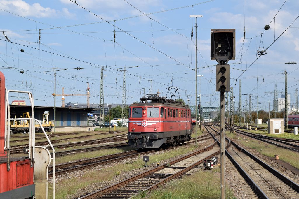 3663-0045-310815.jpg - SBB-CFF Ae 6/6 11425 "Genève" / Basel Badische Bahnhof 31.8.2015