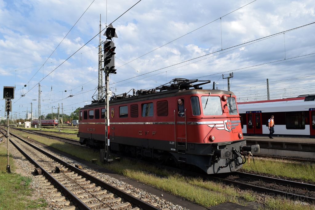 3664-0027-310815.jpg - SBB-CFF Ae 6/6 11425 "Genève" / Basel Badische Bahnhof 31.8.2015