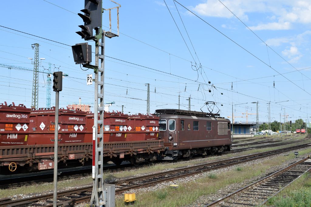 3665-0029-310815.jpg - BLS Re 4/4 176 "Hohtenn" / Basel Badische Bahnhof 31.8.2015