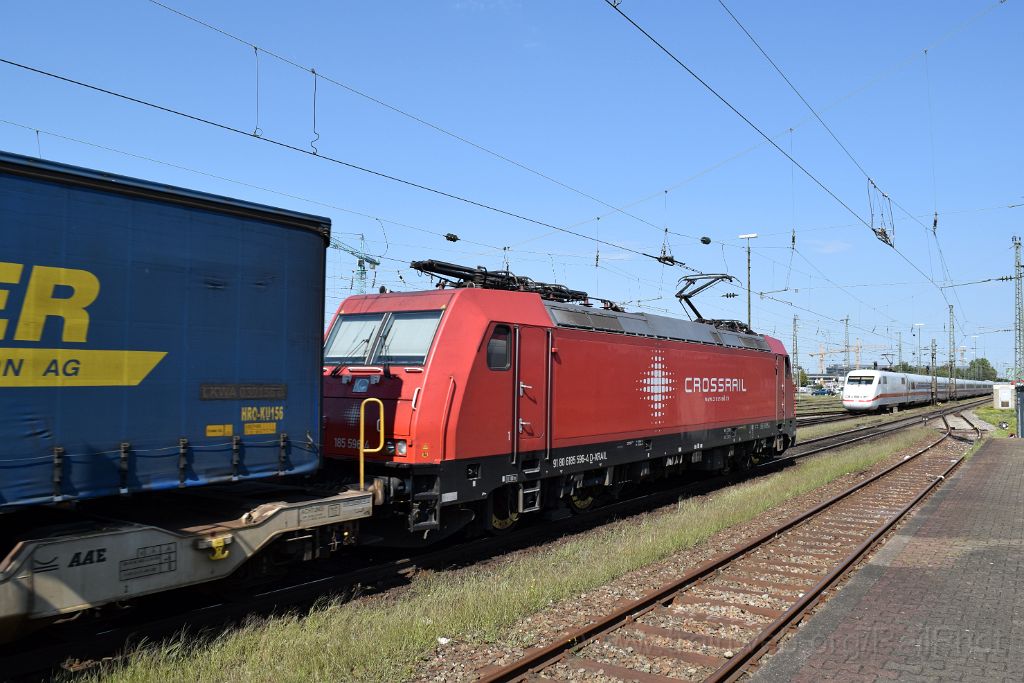 3668-0003-310815.jpg - Crossrail 185.596-4 "Suzy" / Basel Badische Bahnhof 31.8.2015