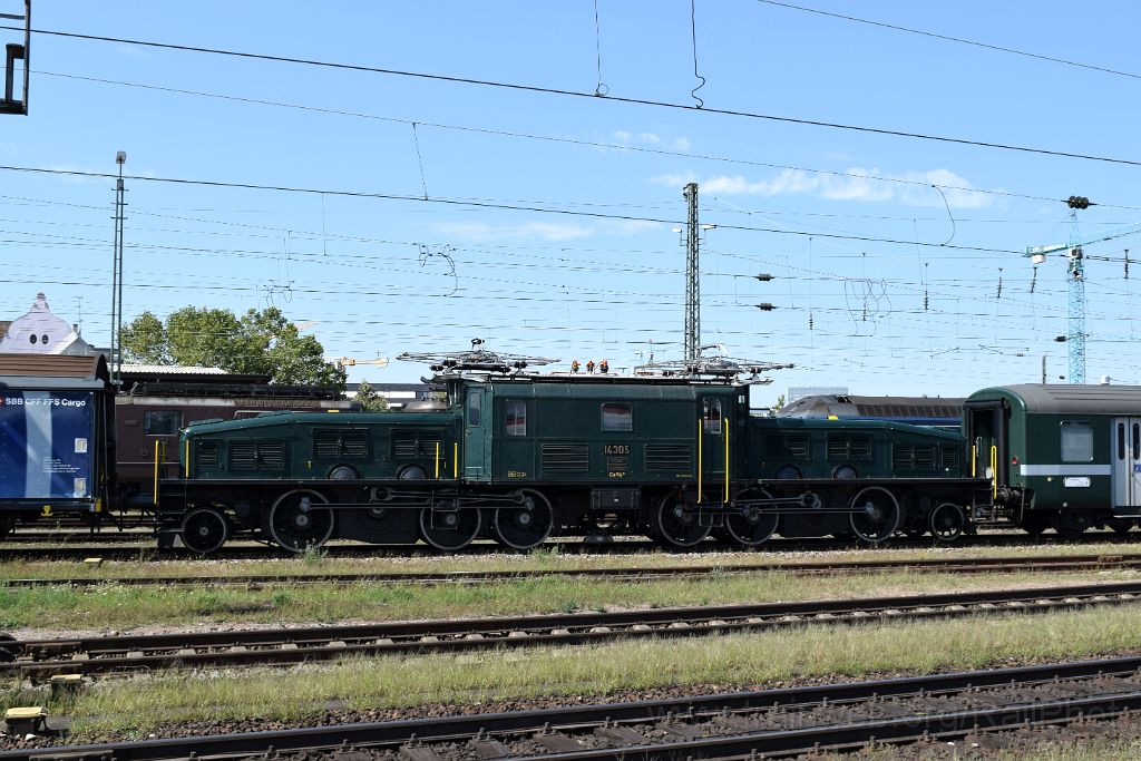 3668-0031-310815.jpg - SBB-CFF Ce 6/8''' 14305 / Basel Badische Bahnhof 31.8.2015