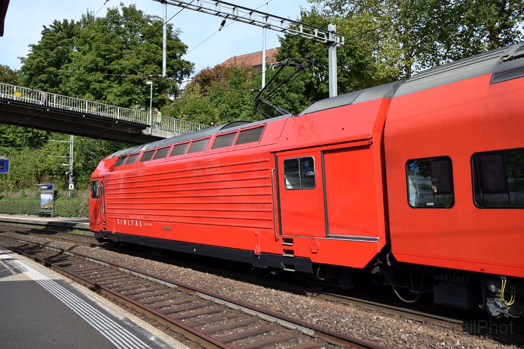 3675-0021-250915.jpg - SZU Re 456.551 / Zürich-Brunau 25.9.2015