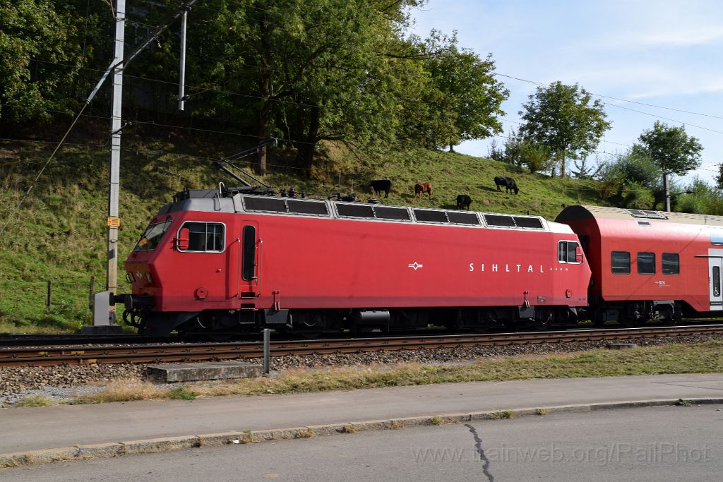 3676-0029-250915.jpg - SZU Re 456.547 / Zürich-Brunau 25.9.2015