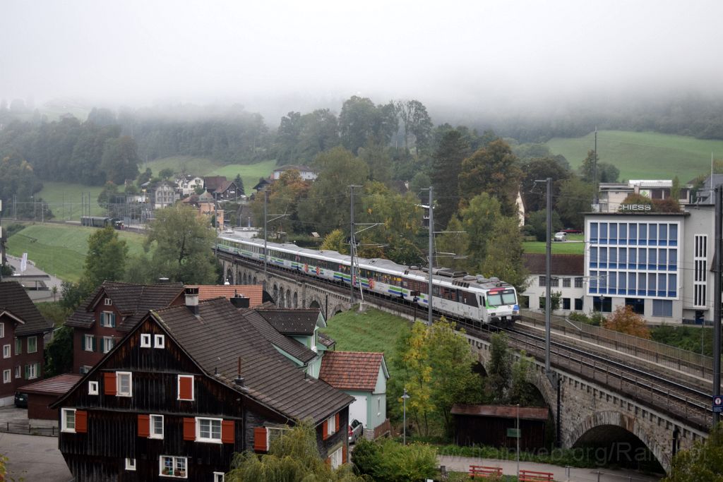 3678-0004-260915.jpg - SOB RBDe 561.082-9 / Lichtensteig 26.9.2015