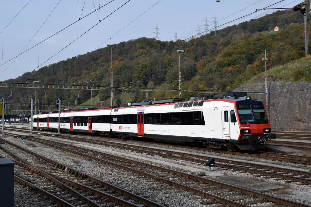 3703-0036-221015.jpg - SBB-CFF RBDe 560.278-4 / Ziegelbrücke 22.10.2015