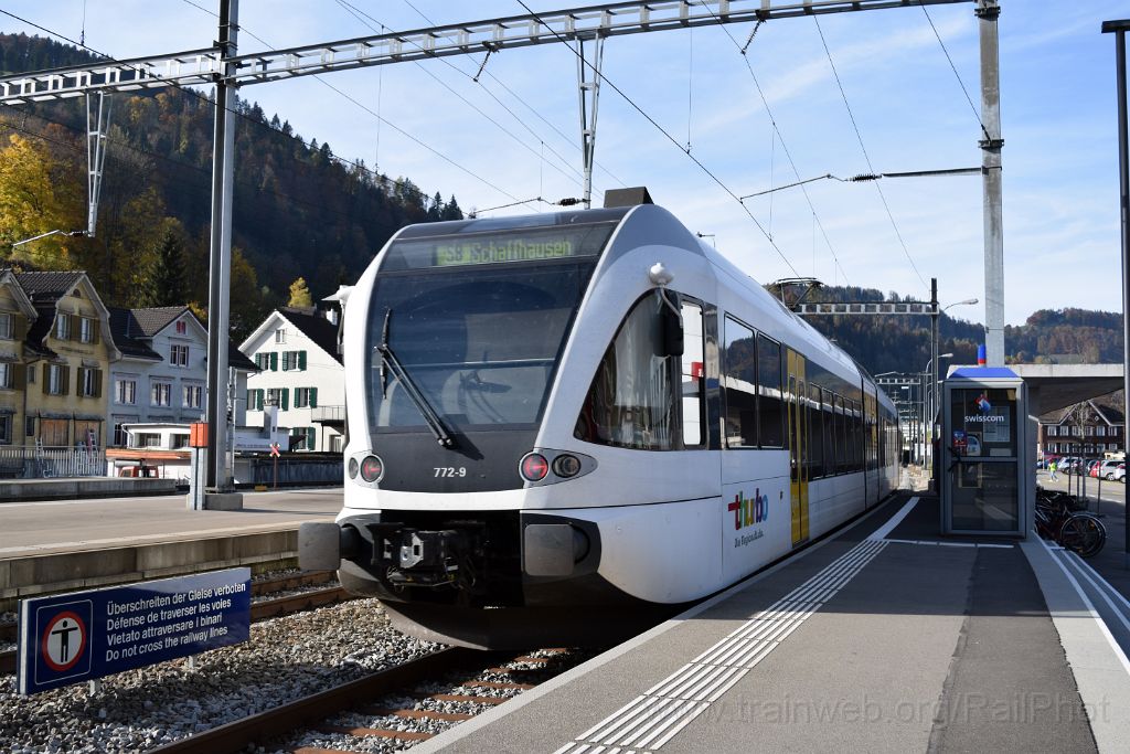 3716-0015-241015.jpg - Thurbo RABe 526.772-9 / Wattwil 24.10.2015