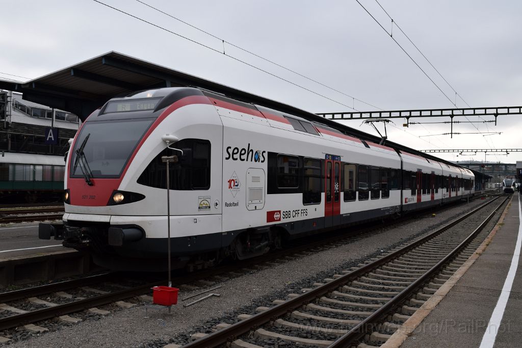 3719-0008-271015.jpg - SBB-CFF RABe 521.202 "Radolfzell" / Konstanz 27.10.2015
