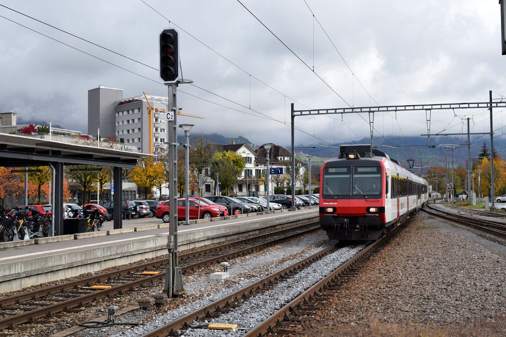 3724-0005-291015.jpg - SBB-CFF ABt 50 85 39-43 886-3 / Uznach 29.10.2015
