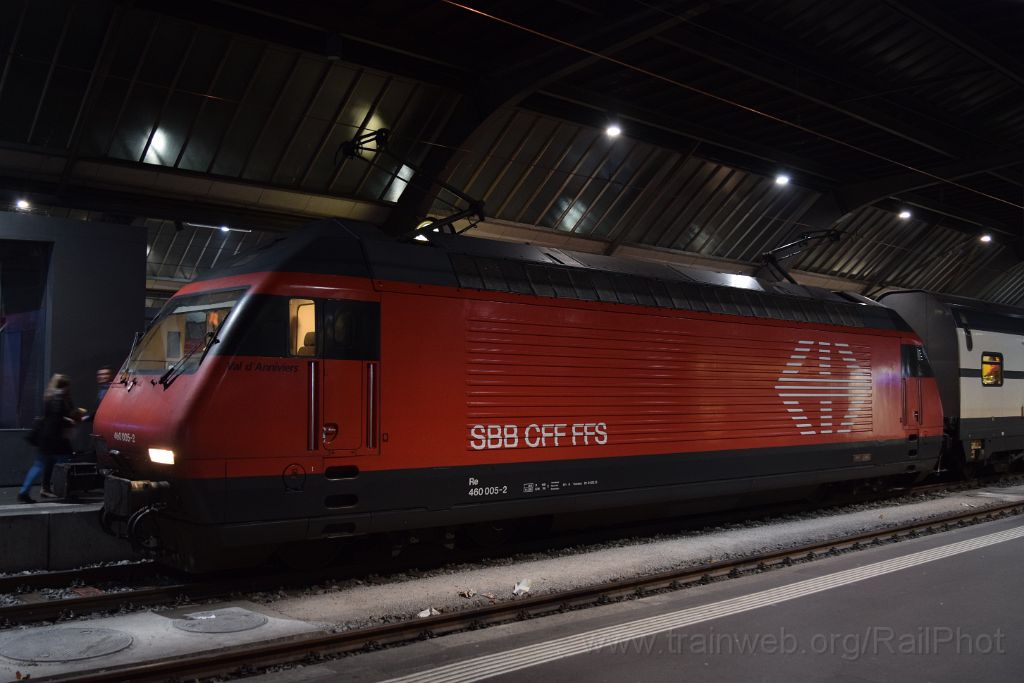 3733-0028-041115.jpg - SBB-CFF Re 460.005-2 "Val d'Anniviers" / Zürich HB 4.11.2015