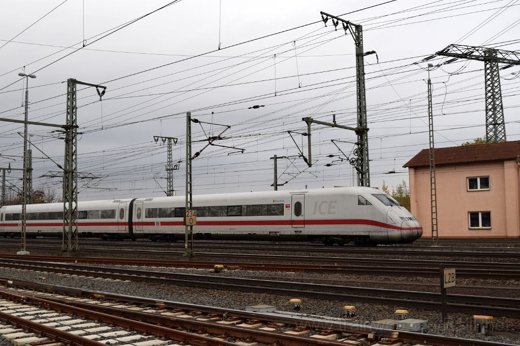3742-0049-061115.jpg - DBAG 808.012-9 "Potsdam" / Fulda Hbf 6.11.2015