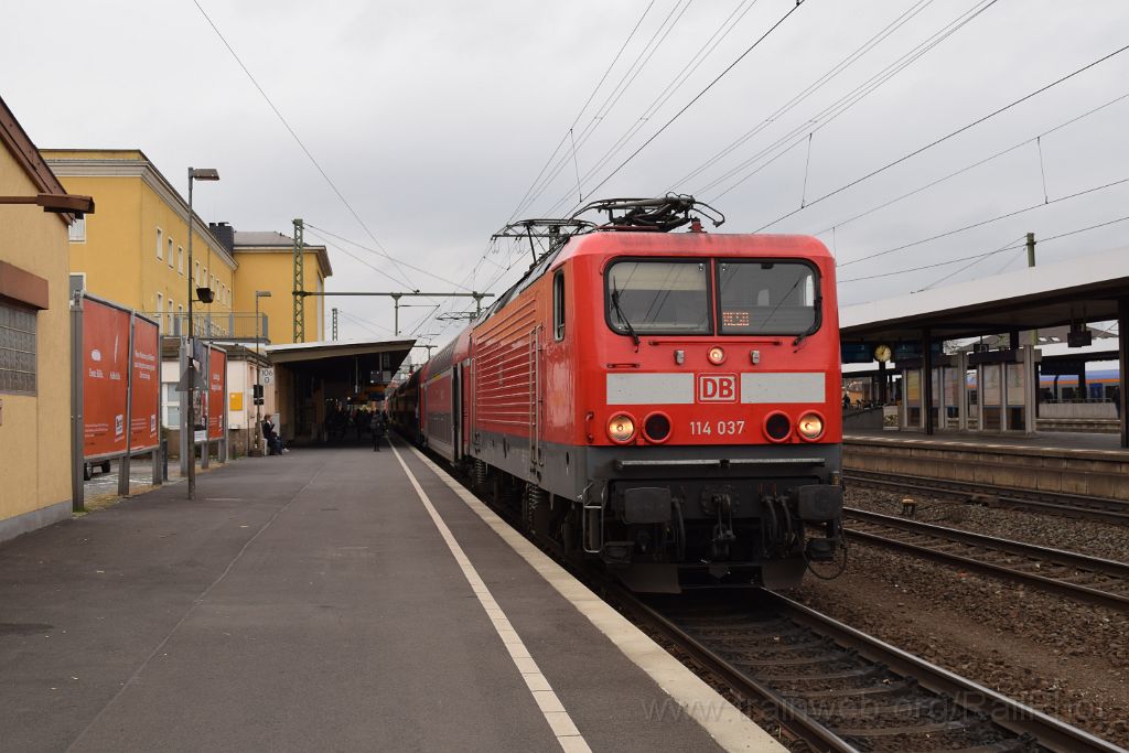 3744-0025-061115.jpg - DBAG 114.037 / Fulda Hbf 6.11.2015