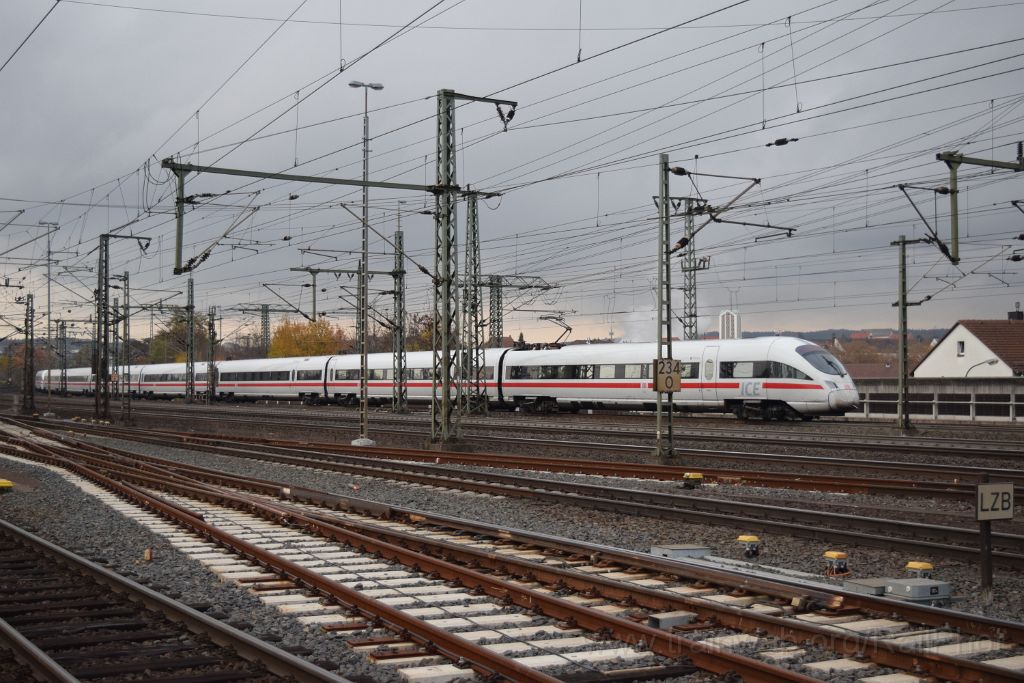 3747-0046-061115.jpg - DBAG ICE-T 415.024-9 "Hansestadt Rostock" + 411.507-7 "Pirna" / Fulda Hbf 6.11.2015