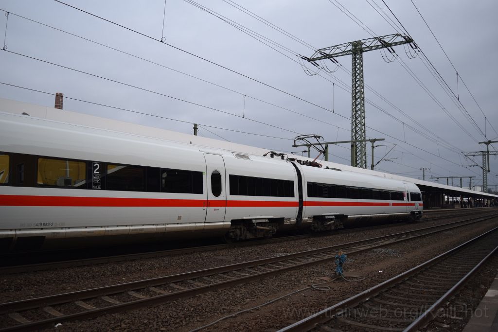 3748-0043-061115.jpg - DBAG ICE-T 415.523-0 "Hansestadt Greifswald" / Fulda Hbf 6.11.2015