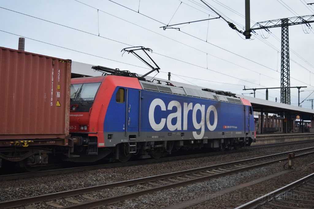 3749-0030-061115.jpg - SBB-CFF Re 482.045-2 / Fulda Hbf 6.11.2015