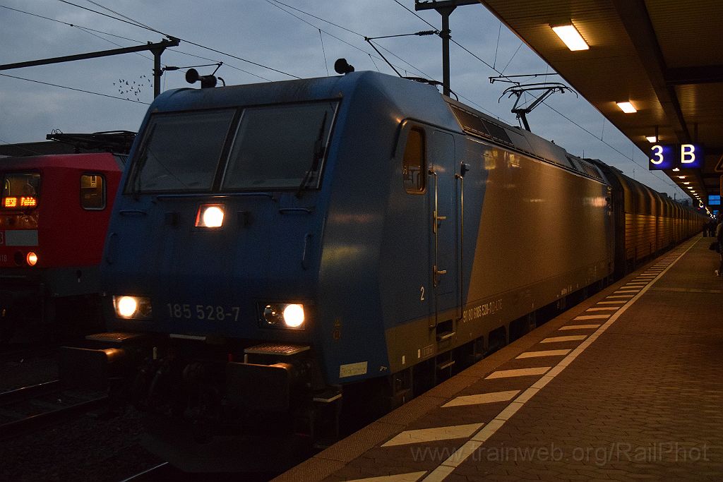 3752-0008-061115.jpg - LTE 185.528-7 / Fulda Hbf 6.11.2015