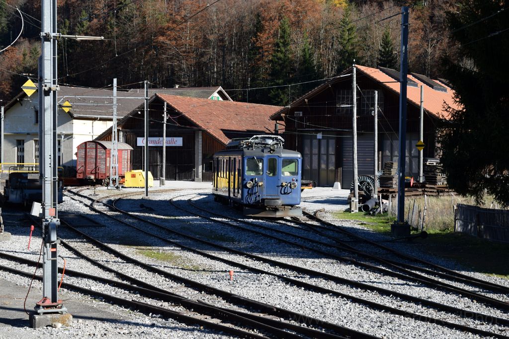 3754-0049-081115.jpg - MOB BDe 4/4 3004 / Montbovon 8.11.2015