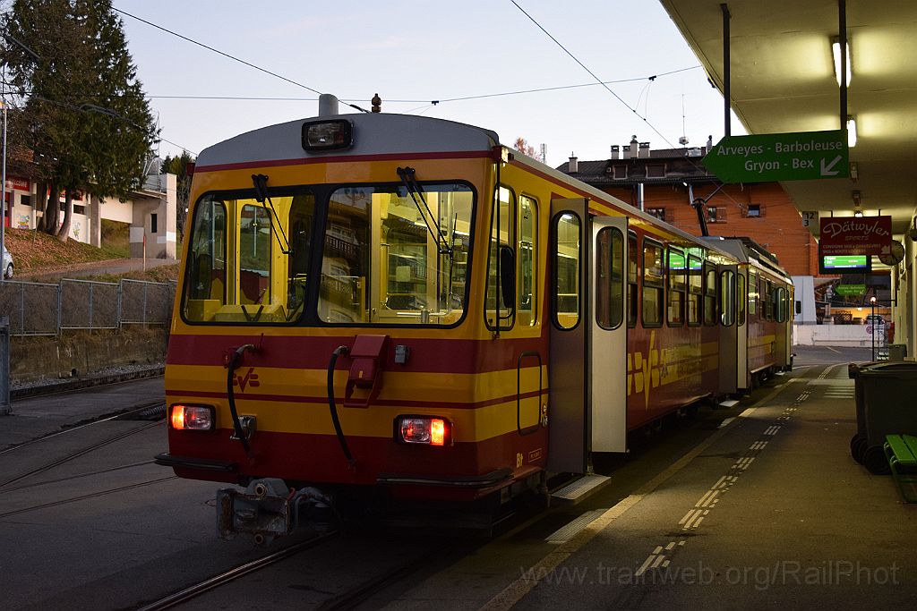 3758-0037-081115.jpg - BVB BDeh 4/4 83 "Bex" + Bt 65 / Villars sur Ollon 8.11.2015