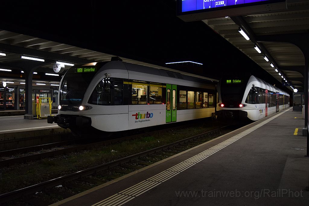 3759-0031-081115.jpg - Thurbo RABe 526.778-6 + RABe 526.783-6 "Bodensee" / Wil 8.11.2015