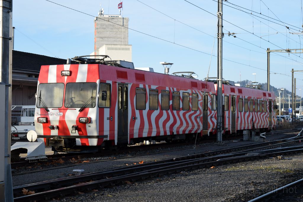 3759-0044-101115.jpg - FW Be 4/4 16 + Be 4/4 17 / Wil 8.11.2015