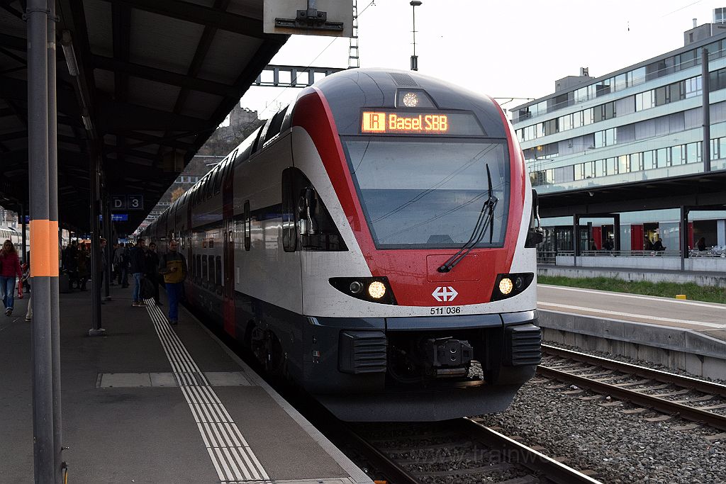 3761-0046-101115.jpg - SBB-CFF RABe 511.036 / Baden 10.11.2015