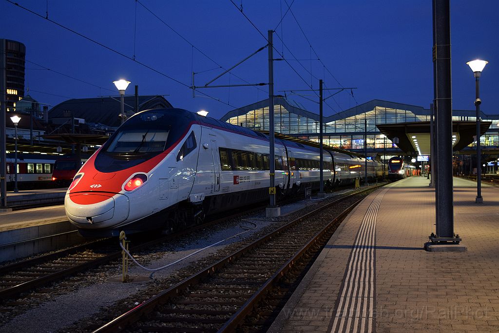 3762-0017-101115.jpg - SBB-CFF RABe 503.016 / Basel SBB 10.11.2015