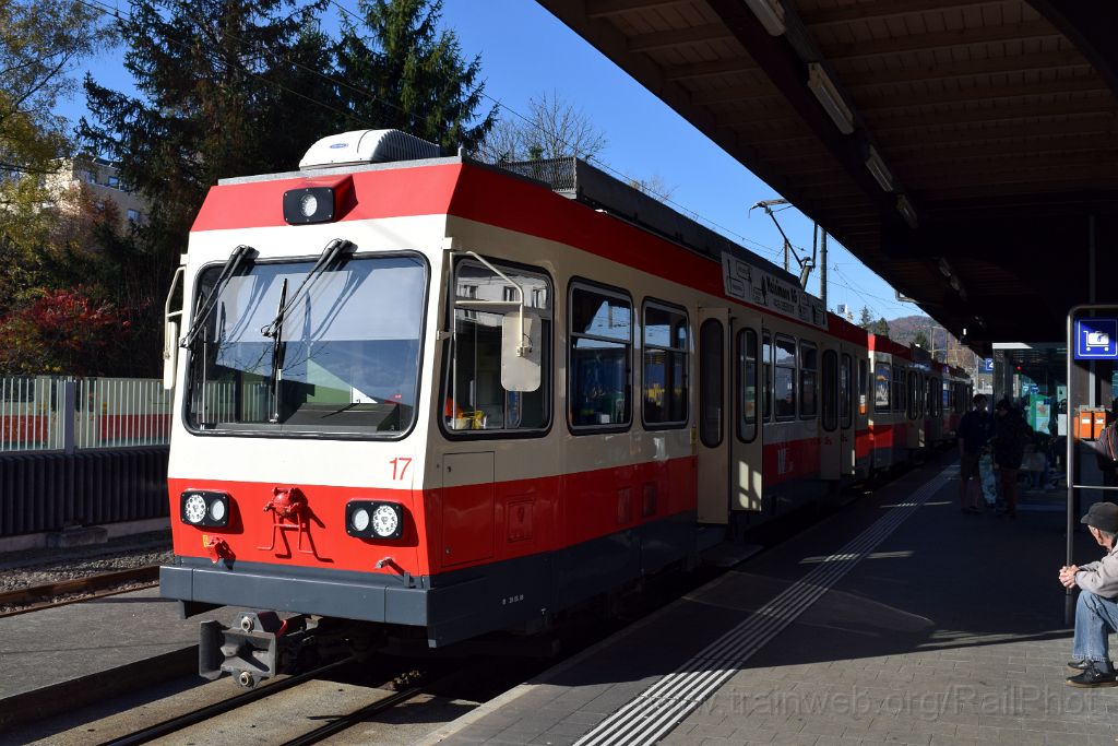 3764-0048-121115.jpg - WB BDe 4/4 17 "Waldenburg" / Liestal 12.11.2015