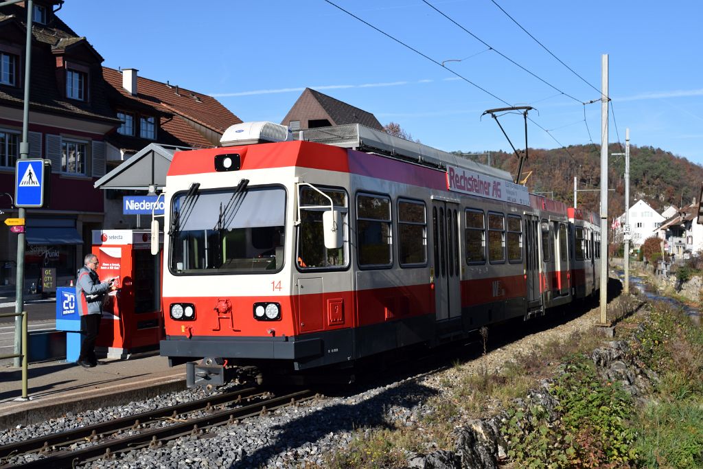 3765-0020-121115.jpg - WB BDe 4/4 14 "Ramlinsburg" / Niederdorf 12.11.2015