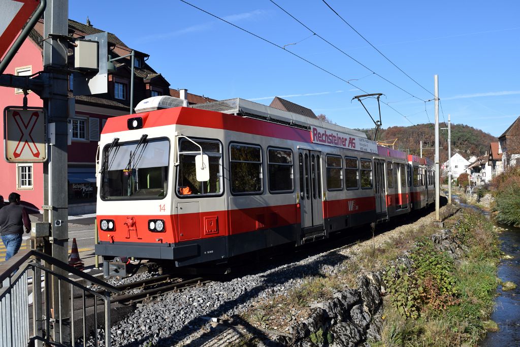 3765-0023-121115.jpg - WB BDe 4/4 14 "Ramlinsburg" / Niederdorf 12.11.2015
