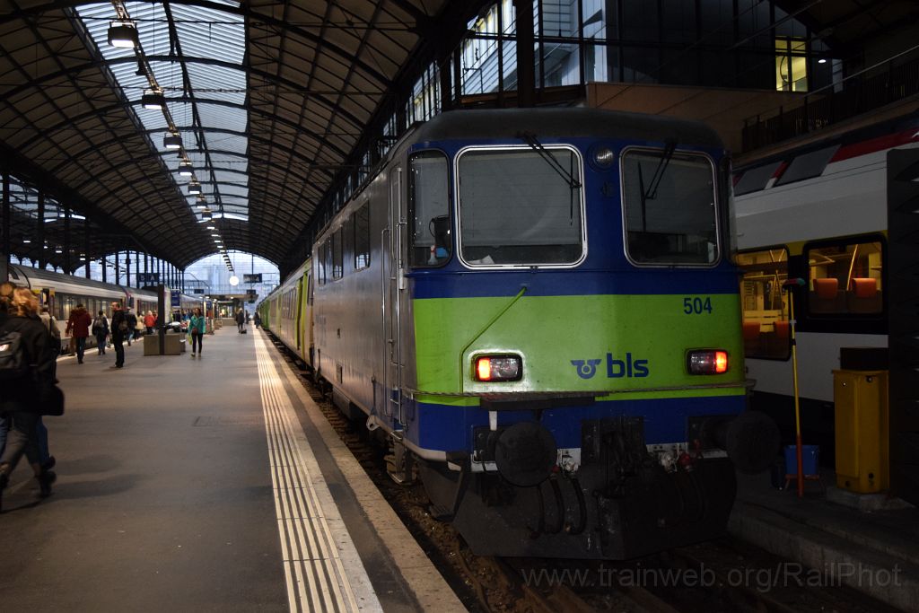3772-0037-121115.jpg - BLS Re 420.504-3 / Luzern 12.11.2015