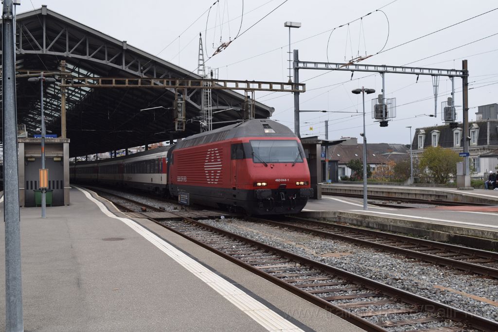 3773-0007-131115.jpg - SBB-CFF Re 460.044-1 "Zugerland" / Lausanne 13.11.2015