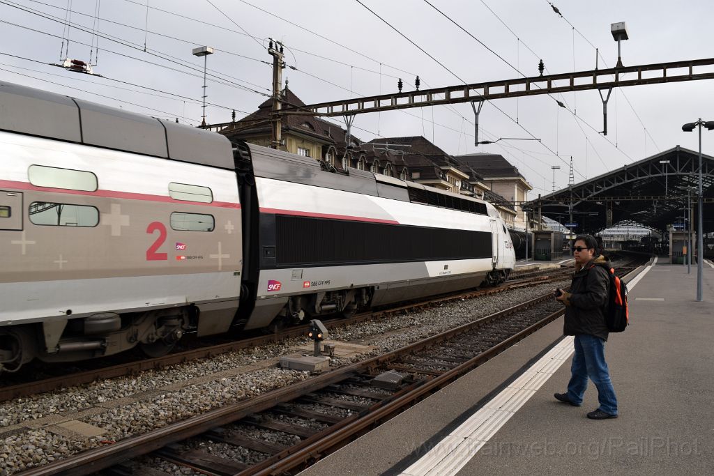 3777-0002-131115.jpg - SNCF TGV 384.014 / Lausanne 13.11.2015