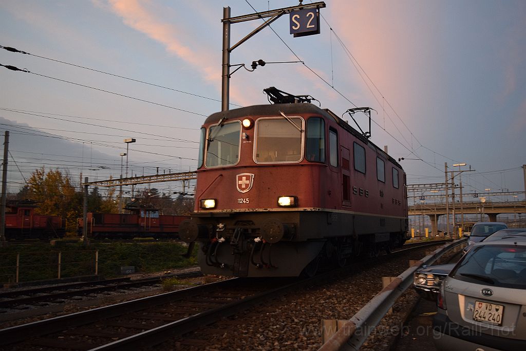 3782-0022-131115.jpg - SBB-CFF Re 4/4'' 11245 / Lausanne-Triage 13.11.2015