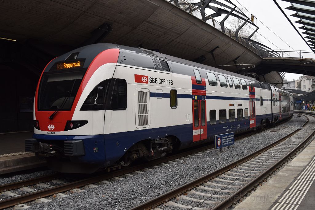 3784-0031-031215.jpg - SBB-CFF RABe 511.032 / Zürich-Stadelhofen 3.12.2015