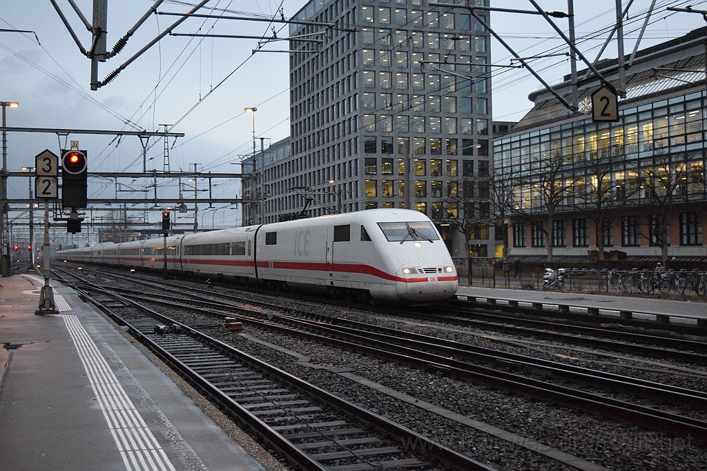 3796-0033-161215.jpg - DBAG ICE 401.576-4 / Zürich-Altstetten 16.12.2015
