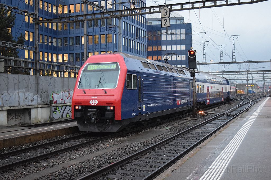 3796-0040-161215.jpg - SBB-CFF Re 450.004-7 "Stettbach" / Zürich-Altstetten 16.12.2015