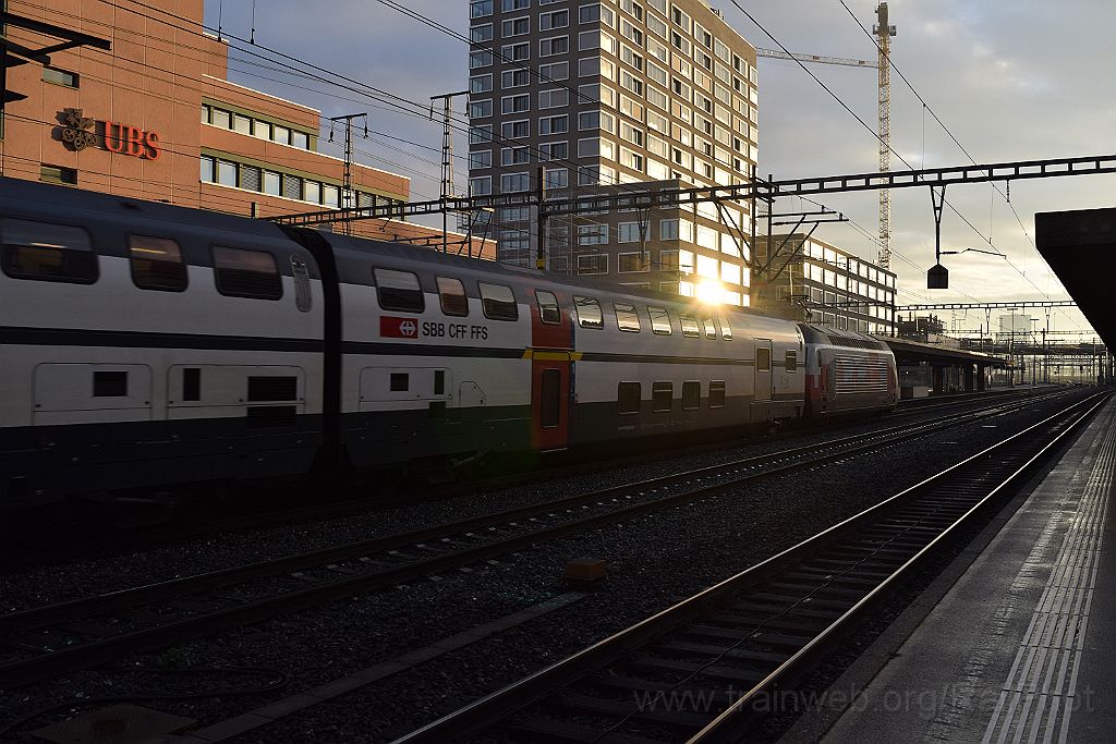 3798-0043-171215.jpg - SBB-CFF Re 460.048-2 "Züri Wyland" / Zürich-Altstetten 17.12.2015